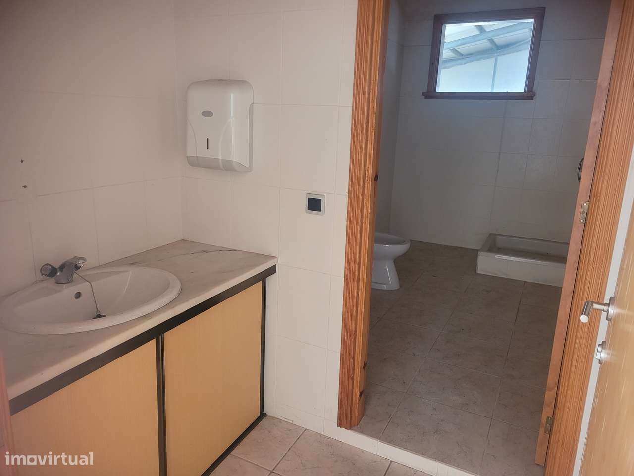 Pavilhão Comercial/Industrial – Pronto a Utilizar - Grande imagem: 4/8