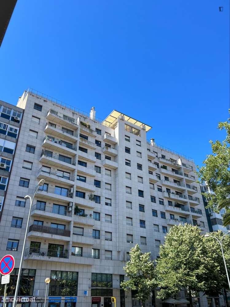 Quarto - localizado em Sete Rios Lisbon - Grande imagem: 2/10