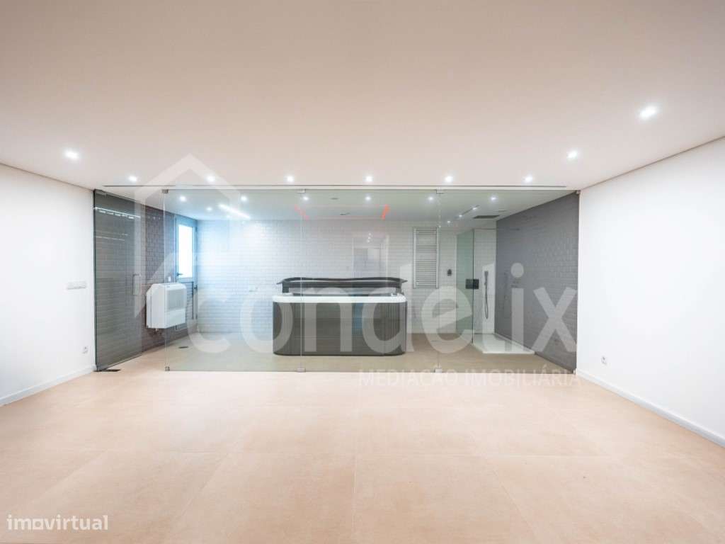 Moradia T3 com terraço, piscina e decoração de autor, Madalena-51