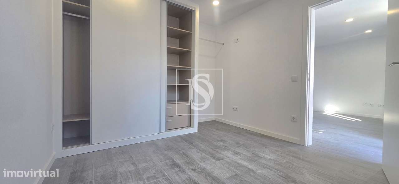 Moradia T2+2 Totalmente Remodelada a 5 Minutos da Estação do Entroncam-11