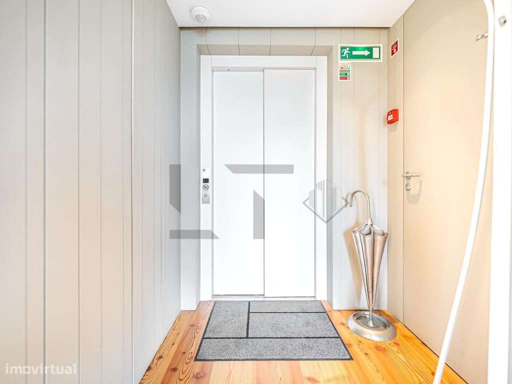 Apartamento T2 com Vista Rio e Garagem, para Venda, nas Escadinhas ... - Grande imagem: 5/29