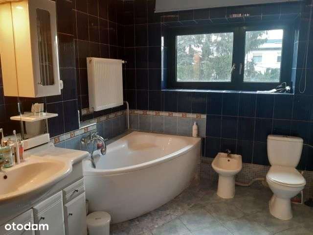 Dom w pobliżu lasu-16