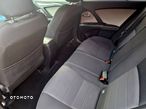 Toyota Avensis Touring Sports 1.6 D-4D Executive - 19