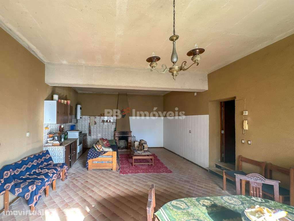 Moradia T5 c/ Terreno, em Vila Nova de Paialvo, Tomar - Grande imagem: 4/60