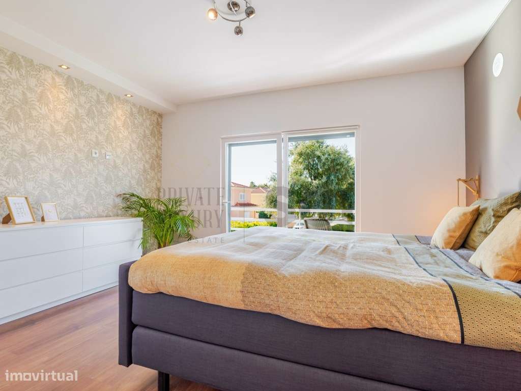 Moradia Independente T4 com piscina em Azeitão| Lote 857m2-40