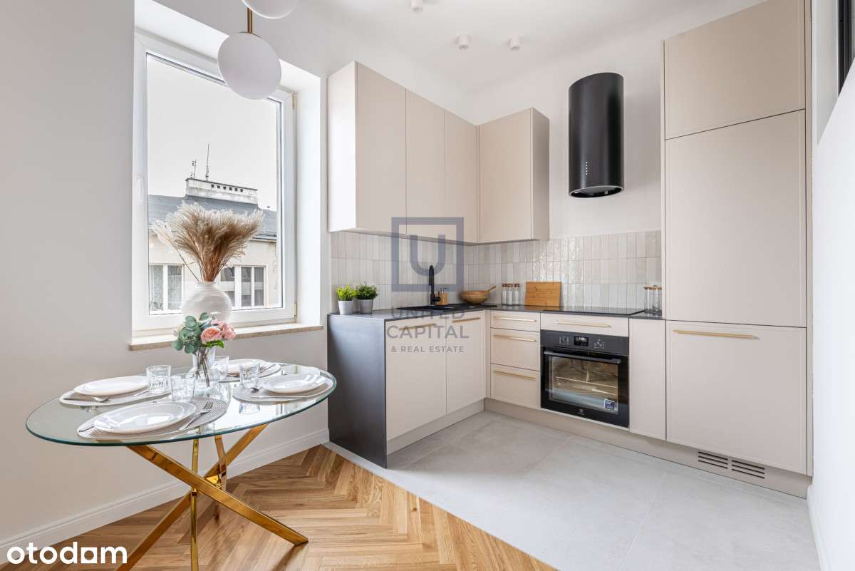 Parking | Wysokie 310 cm | Dwustronne | Kamienica-0