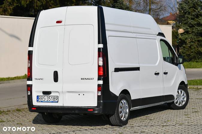 Renault Trafic - 18