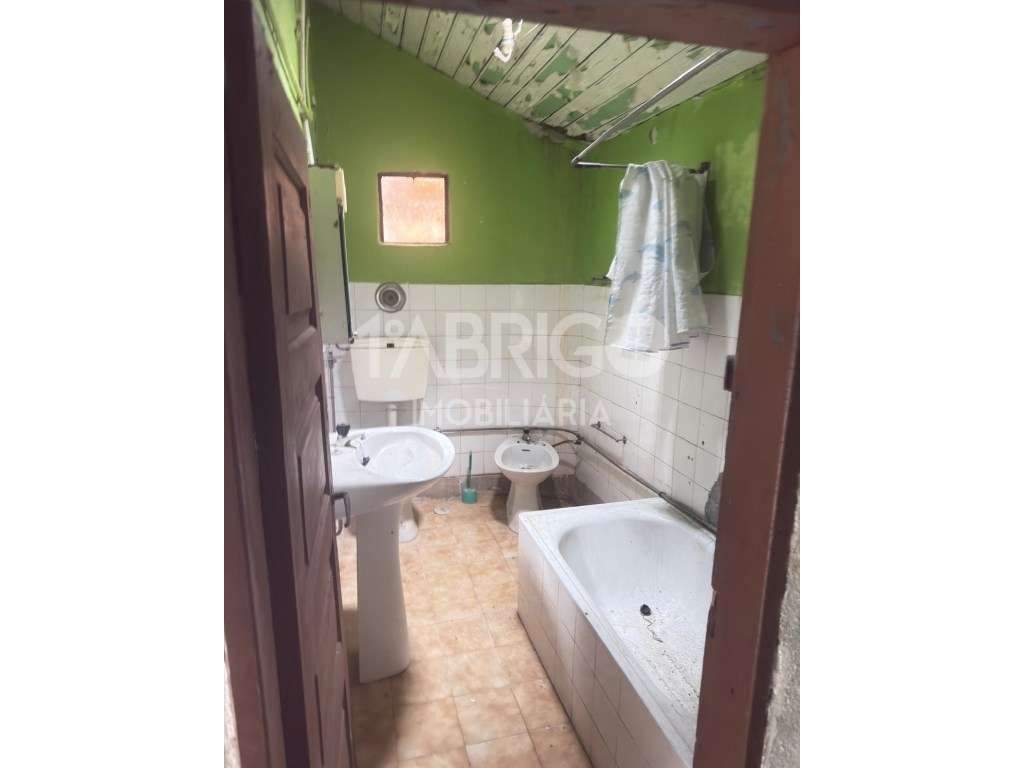 Casa para reconstrução em Pedrógão Grande-7