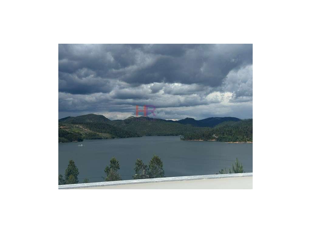 Moradia geminada nova em Águas Belas, Ferreira do Zêzere, com 3 qua...-43