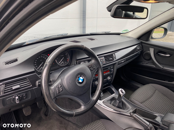 BMW Seria 3 316d - 18