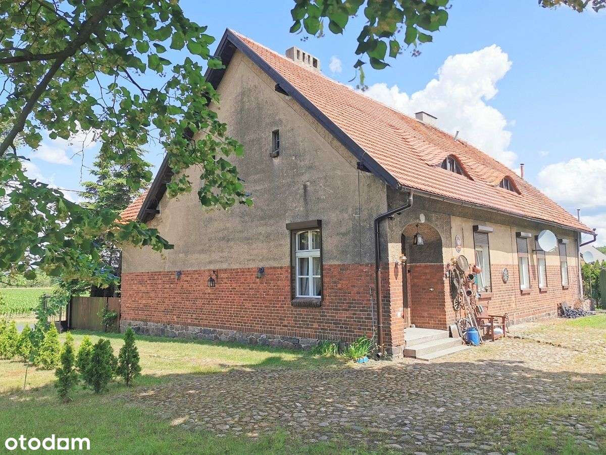 Klimatyczny dom z potencjałem i dużą działką-1