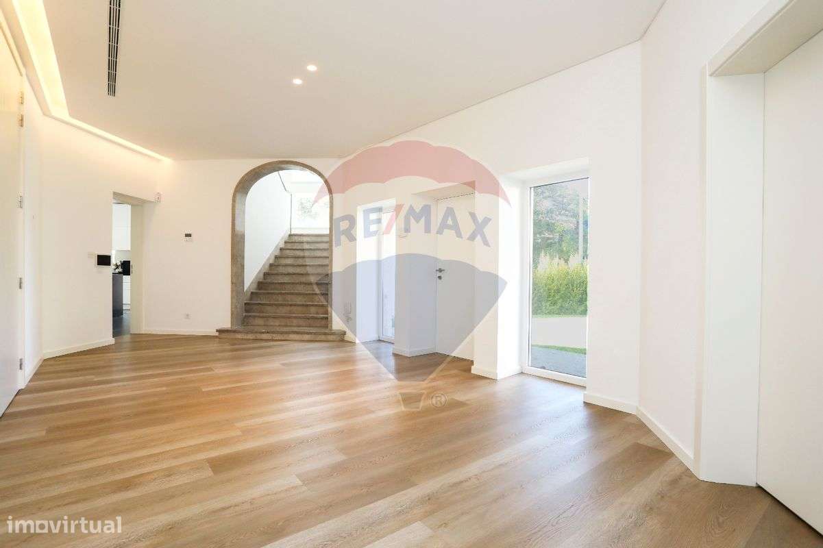 Moradia T9 para venda - Grande imagem: 5/50