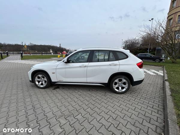 BMW X1 xDrive18d - 9