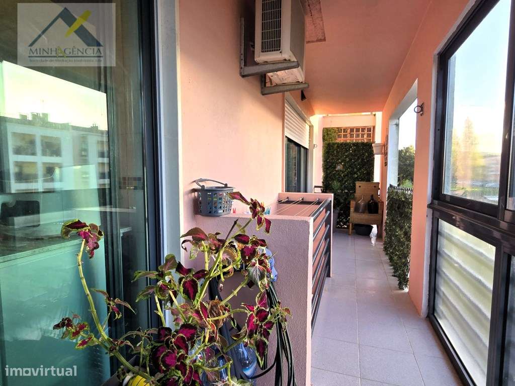 Apartamento T3 com parqueamanto na Quinta do Anjo-12