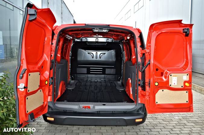 Ford Transit Connect - 21