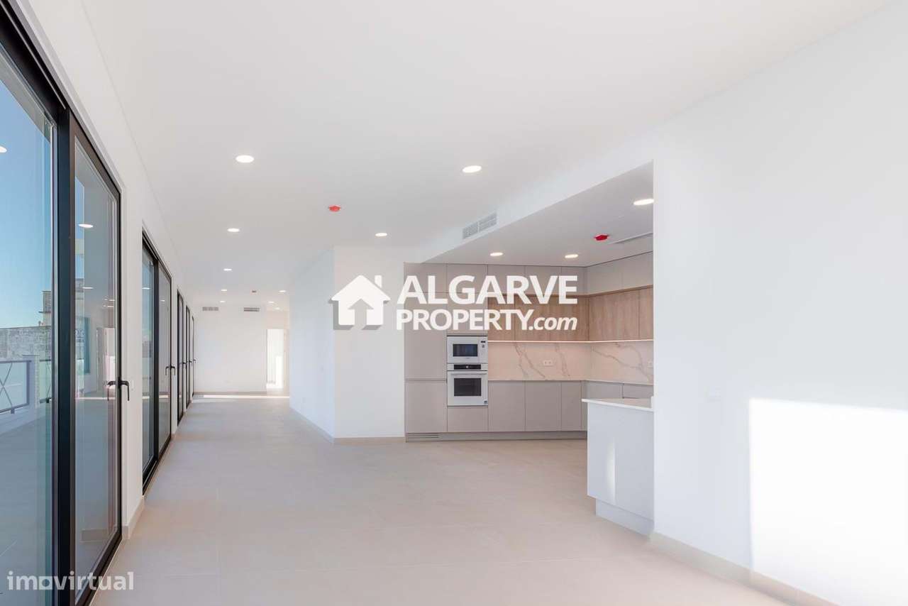 Empreendimento Novo no Centro de Faro com Garagem e Conforto - Grande imagem: 4/49