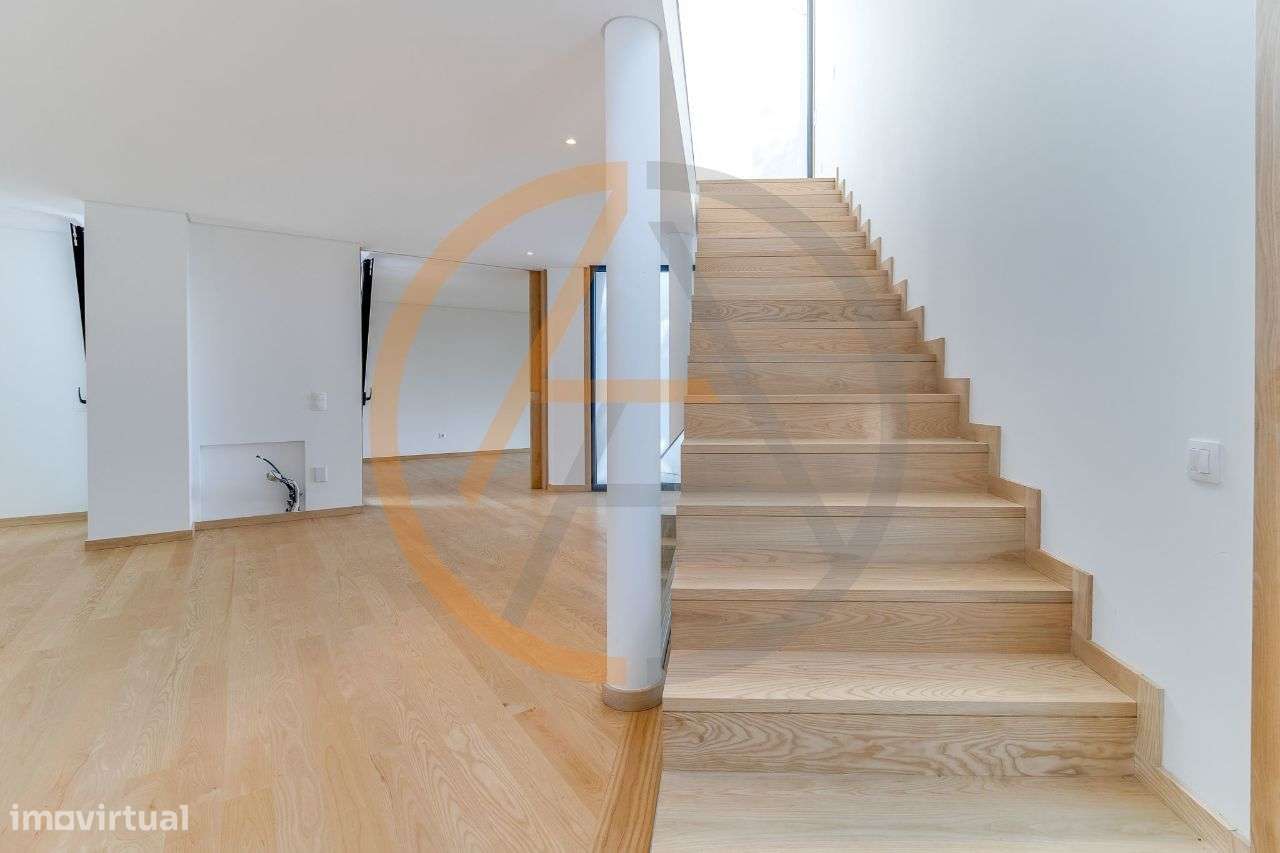 Moradia T4 Nova com Piscina | Foz do Douro-22