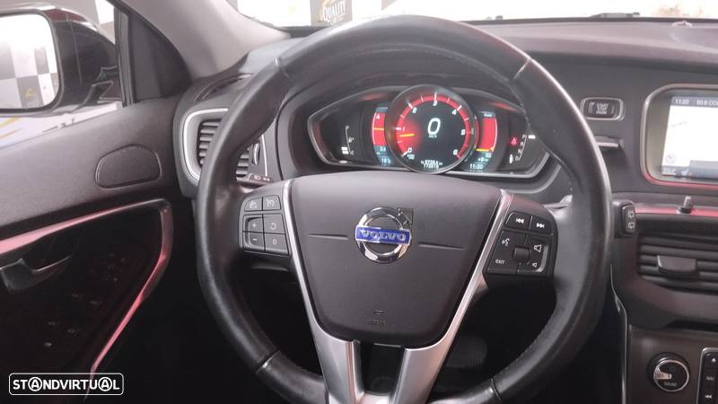 Volvo V40 2.0 D4 Kinetic Geartronic - 10