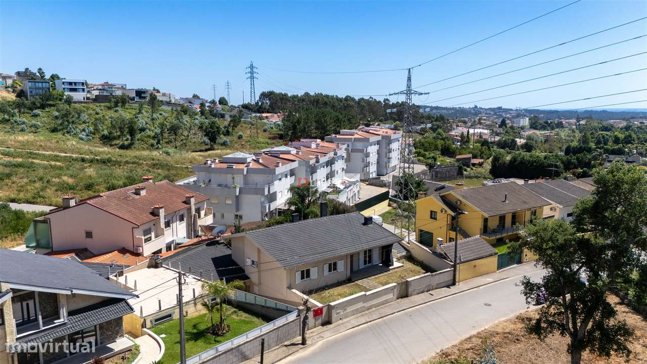 Moradia Isolada T4 Venda em Santa Maria da Feira, Travanca, Sanfins e-39