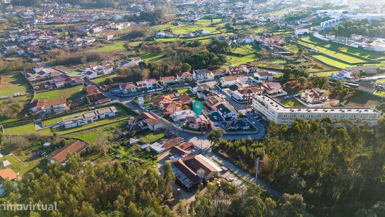 Moradia T3 com piscina em Fiães, Santa Maria da Feira-52