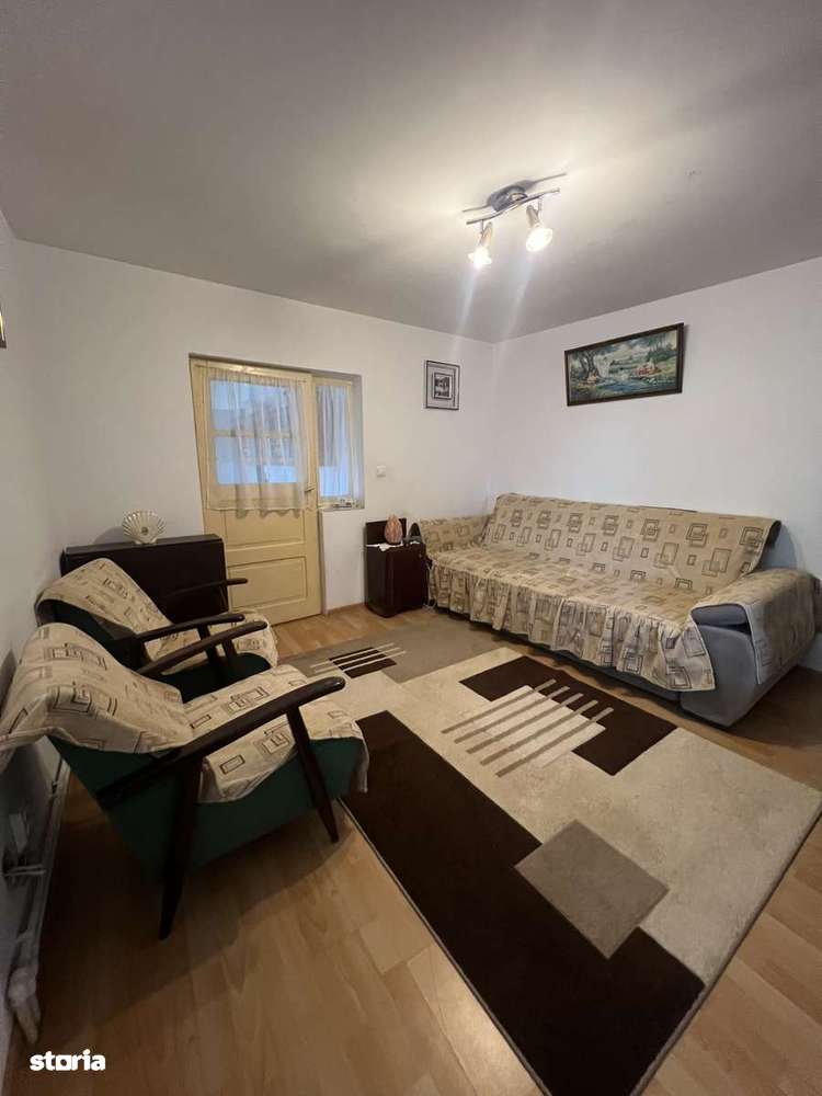 Casă in Lipanesti, zona linistita , curte generoasa - Imagine principală: 4/20