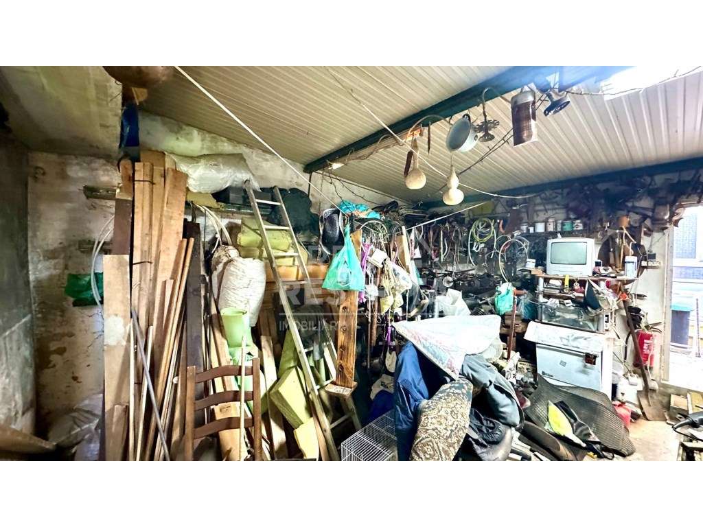 Apartamento T1 com Logradouro e Arrecadação/Garagem no Afonsoeiro -...-22
