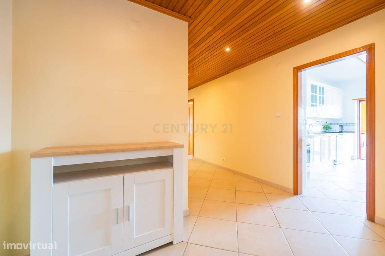 Apartamento T4 com Vista Rio e Áreas Generosas - Grande imagem: 4/60