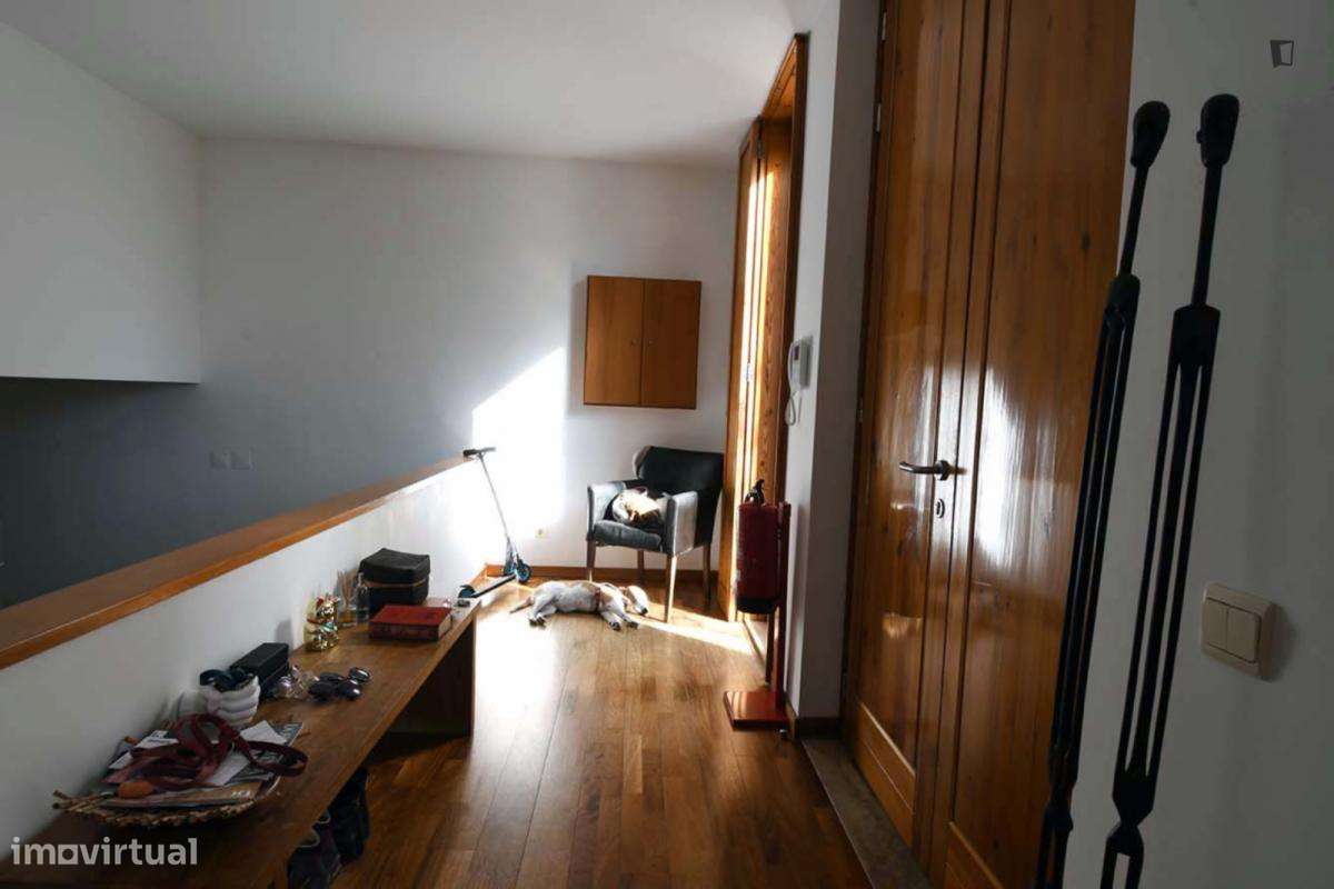 Quarto - localizado em Setubal - Grande imagem: 1/7