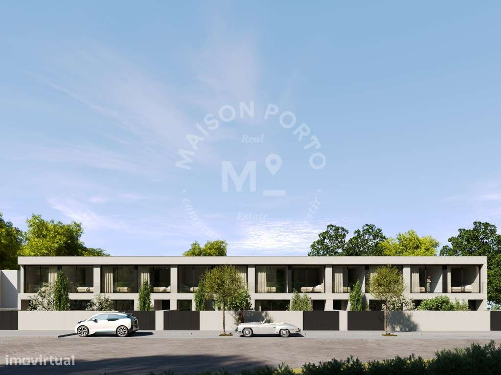 Moradia Familiar T4 com 2 Suites, Varanda, Pátio, Garagem e Jardins... - Grande imagem: 4/11