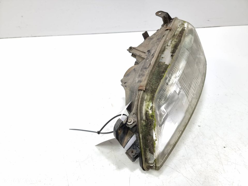 LAMPA LEWA PRZÓD OPEL VECTRA B - 2