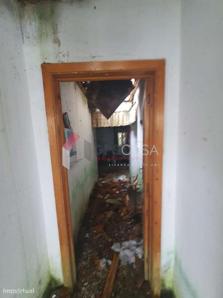 Oportunidade única no centro da Praia da Vitória!-12