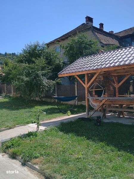 Inchiriez Apartamente 3 camere la vila termen lung minim 6 luni - Imagine principală: 4/8