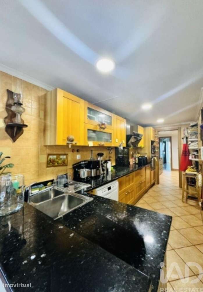 Apartamento T2 em Almada, Cova da Piedade, Pragal e Cacilhas de 132 m2 - Grande imagem: 4/23