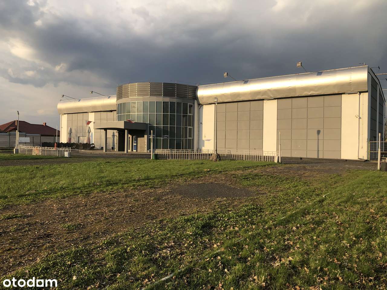 Do wynajęcia: obiekt magazynowy/usługowy – 1253 m², działka 8547 m². - Pełny obrazek: 4/7