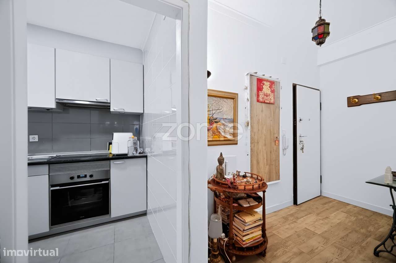 Apartamento, 48 m², Póvoa de Santo Adrião e Olival Basto-11