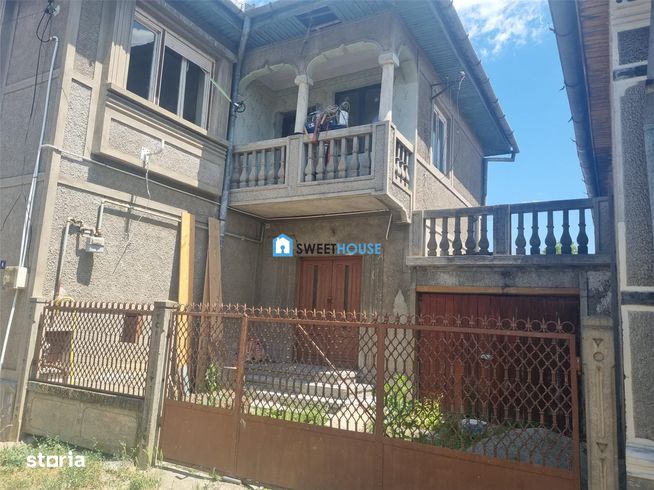 Casa cu  etaj de vanzare in Fagaras zona centrala-4