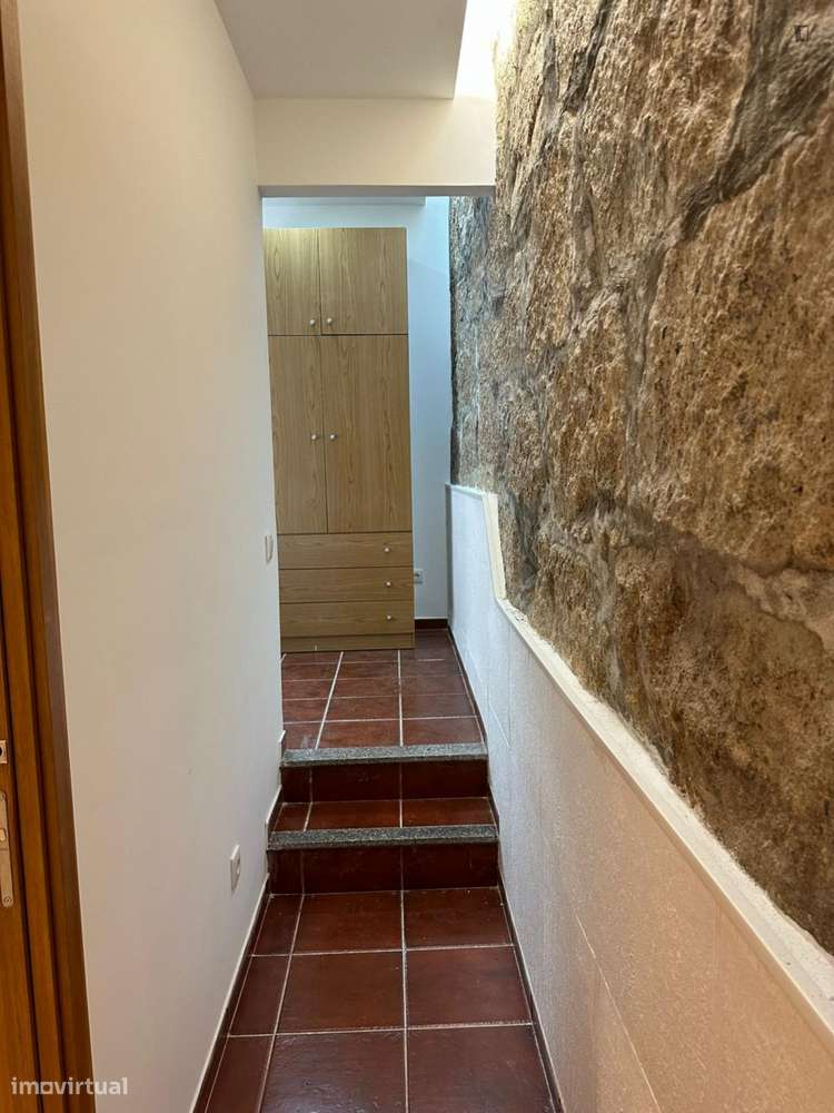 Apartamento com 1 quartos - localizado em Santo Ildefonso Porto - Grande imagem: 2/10