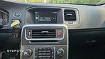 Volvo V60 D3 Momentum - 24