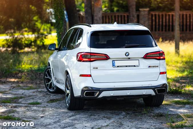 BMW X5 M M50d - 10