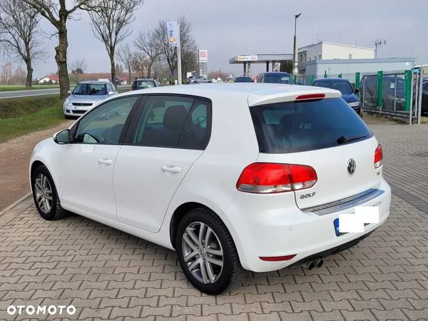 Volkswagen Golf - 8