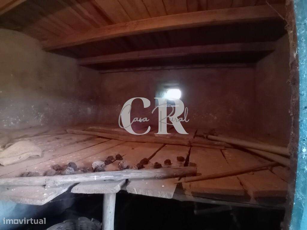 Moradia T3 com terreno pronta a habitar, logradouro e poço de água em-19