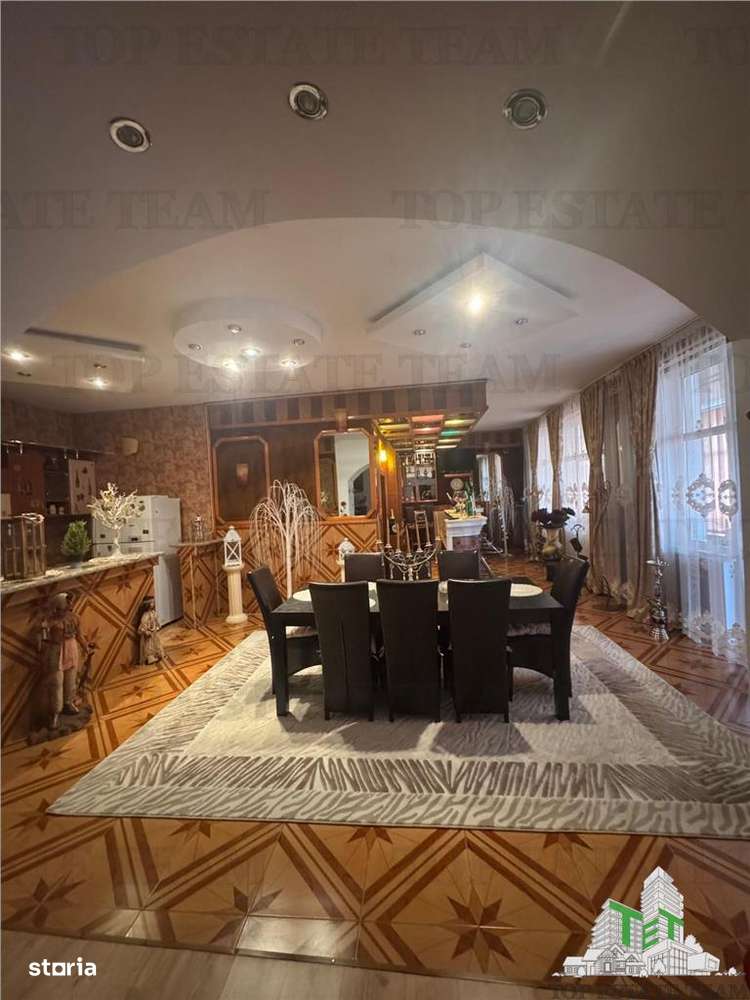 Casa spatioasa si versatila de vanzare in Eforie Nord – ideala pentru - Imagine principală: 4/20