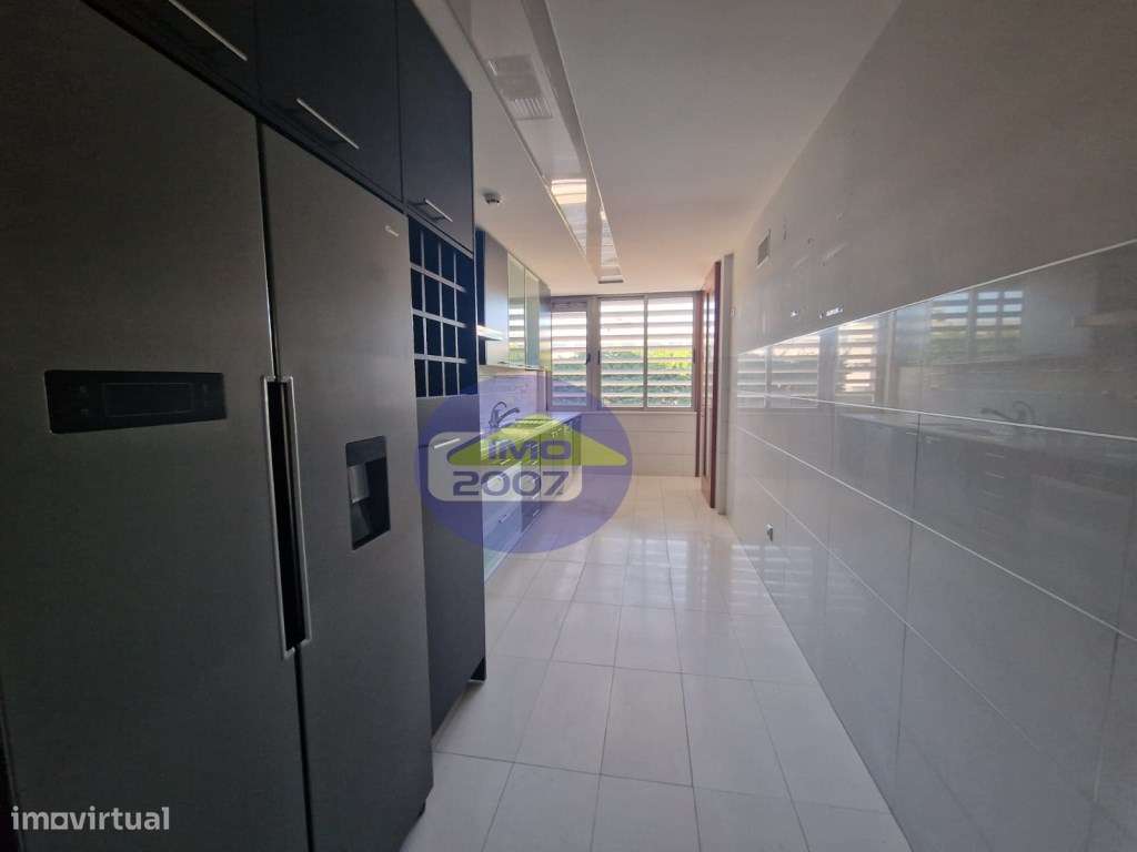 Fantástico T2 em São Félix da Marinha - Grande imagem: 4/26