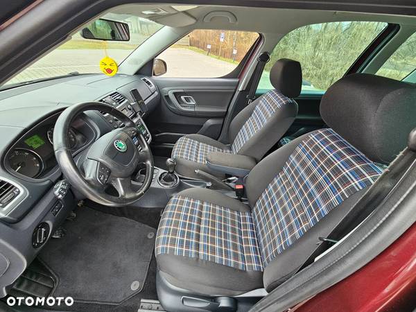 Skoda Roomster 1.2 TSI Style PLUS EDITION - 26