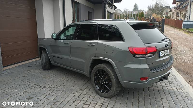 Jeep Grand Cherokee - 5