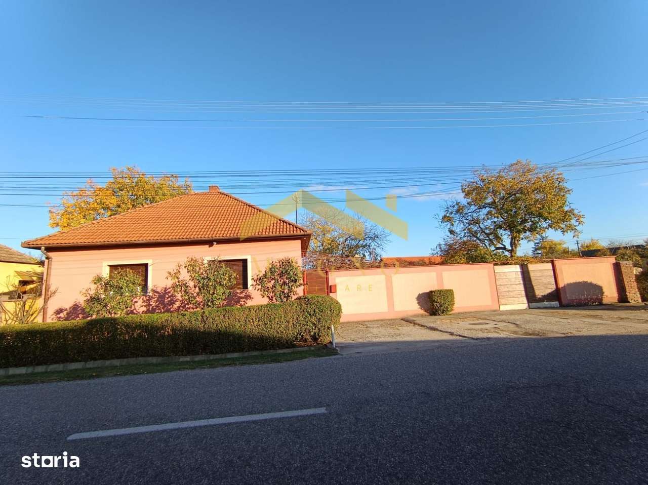 Casa de vanzare in Vladimirescu in zona primariei.-2