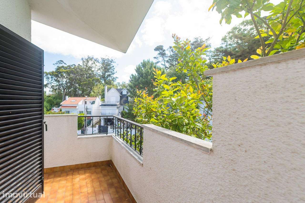 Sintra moradia T5,  lote com 360m2, garagem 65m2-44