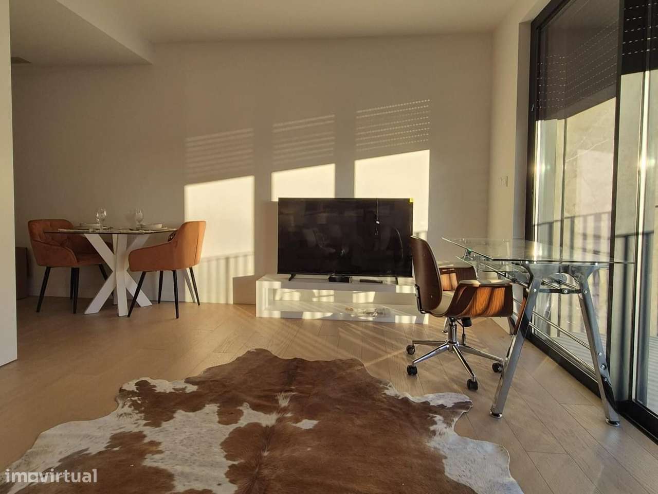 Apartamento T1 com estacionamento, Miraflores, Oeiras - Grande imagem: 4/17