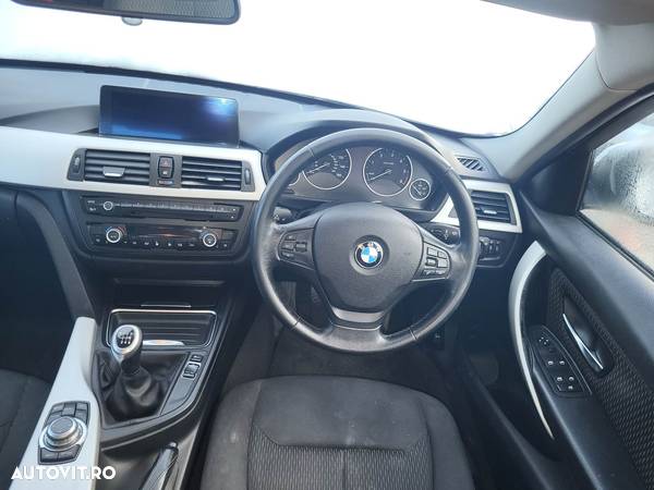 Dezmembram / Piese BMW F30 , an fabr. 2012 - 8