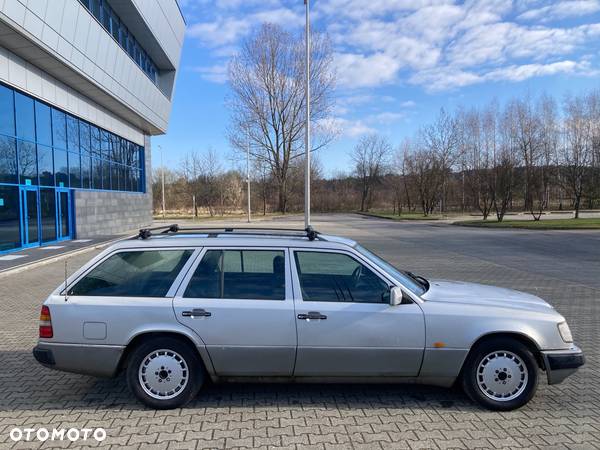 Mercedes-Benz W124 (1984-1993) - 36